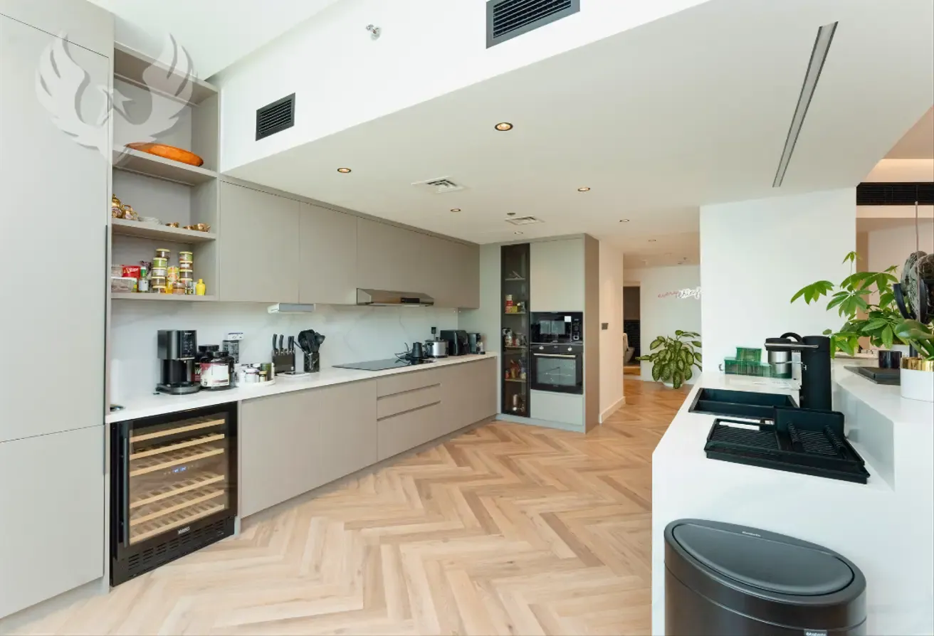 FULLY UPGRADED | Marina View | 2 Parking