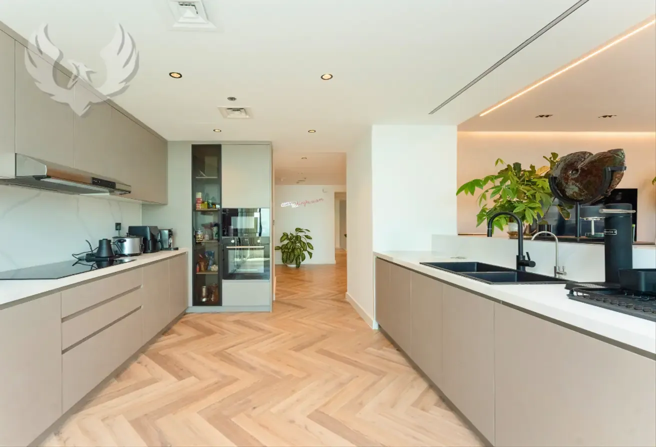 FULLY UPGRADED | Marina View | 2 Parking