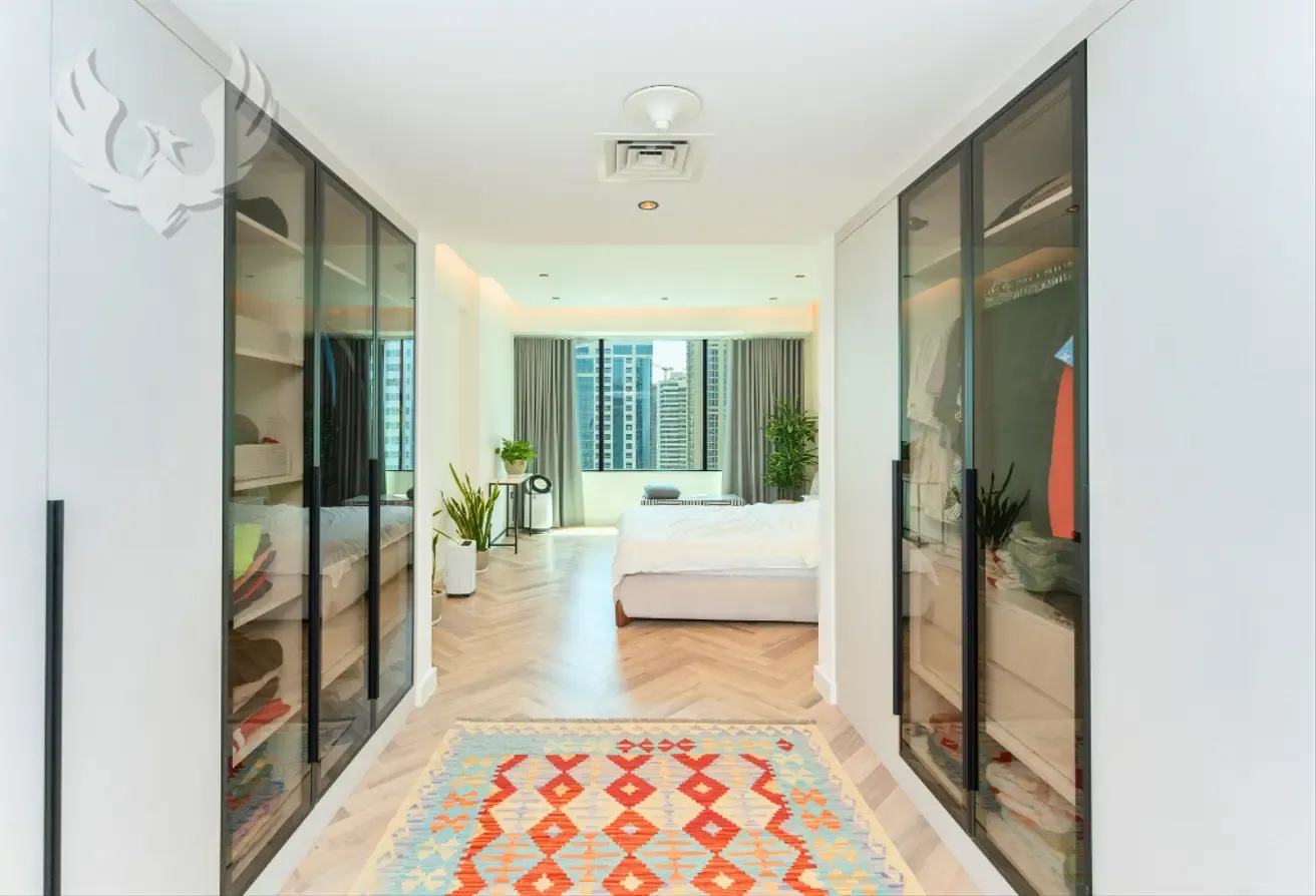 FULLY UPGRADED | Marina View | 2 Parking