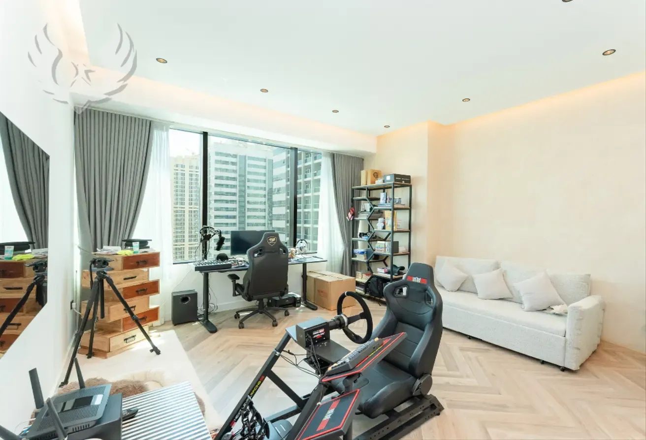 FULLY UPGRADED | Marina View | 2 Parking