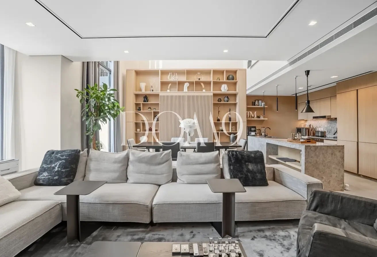 Vacant | Upgraded | Furnished | Landscaped