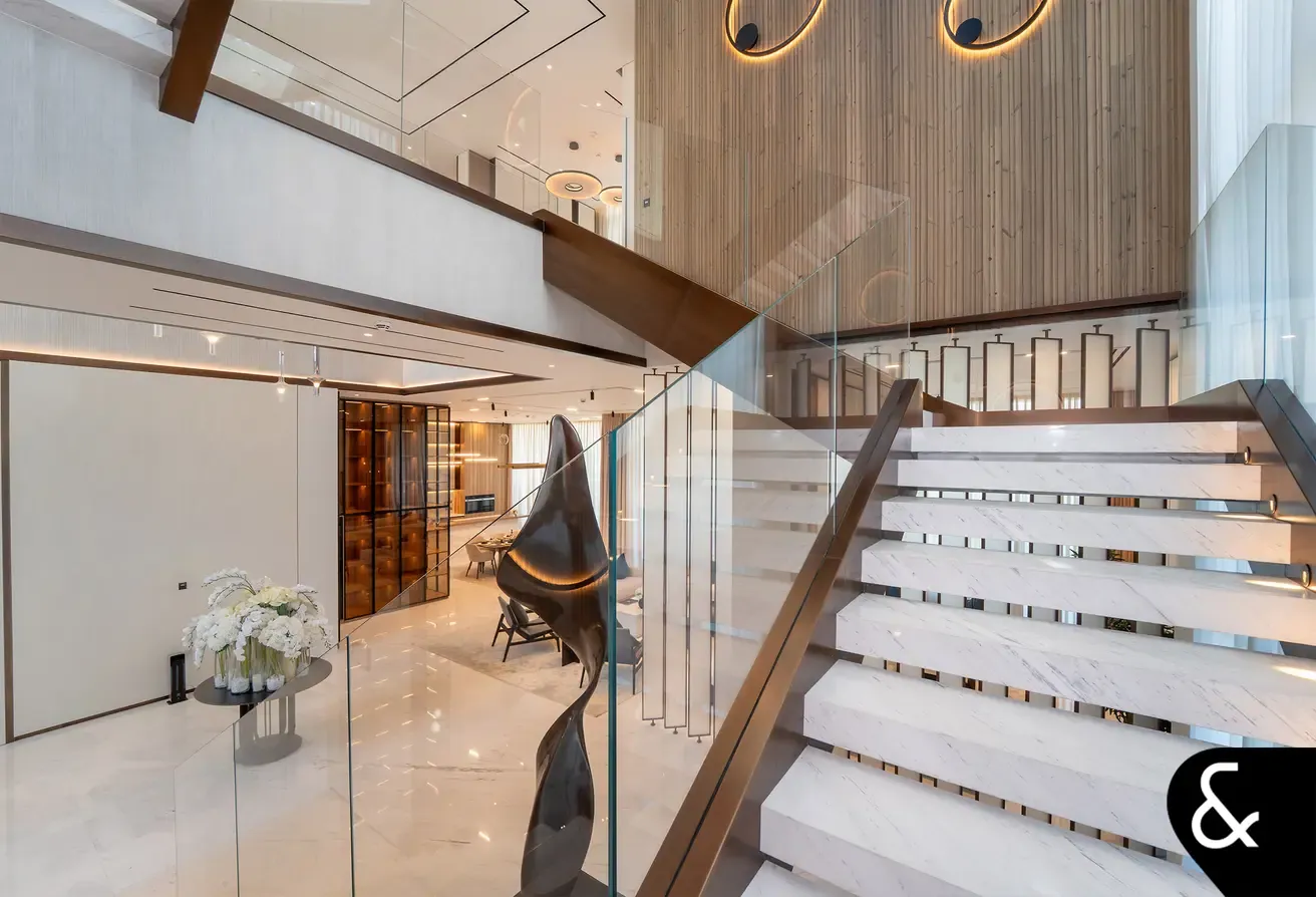 Exclusive | Brand New | Beachfront | Corner