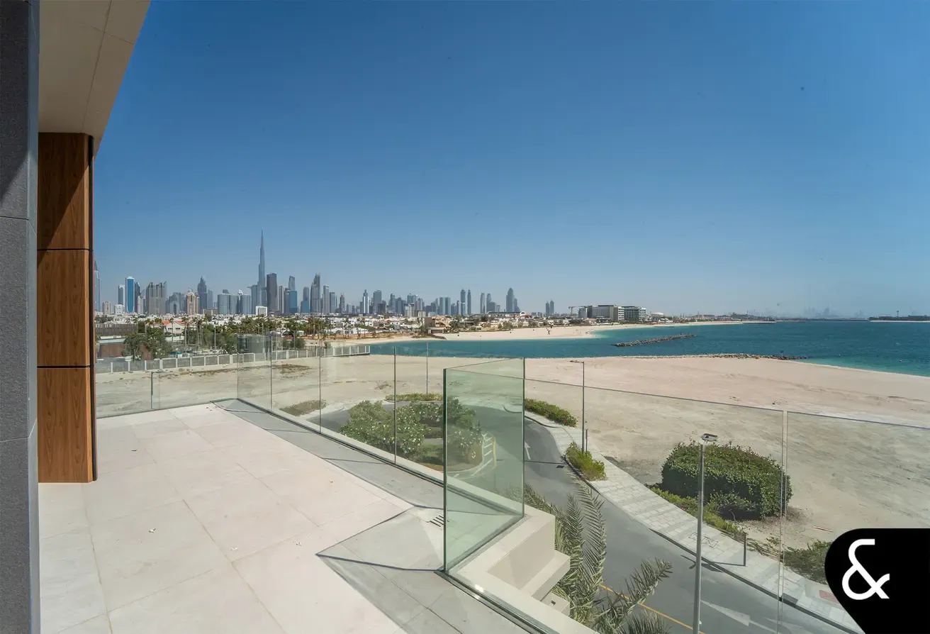 Exclusive | Brand New | Beachfront | Corner
