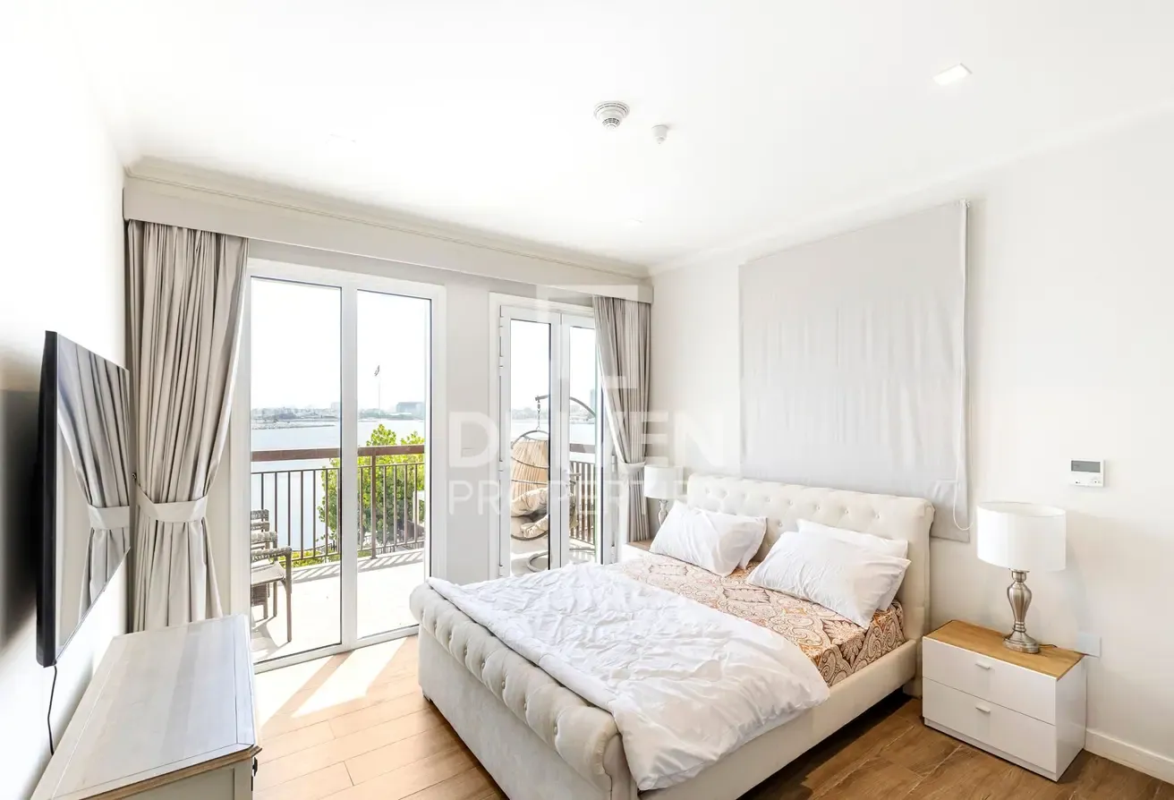 Exclusive | Waterfront Views | Prime Location