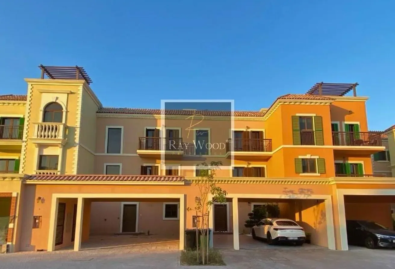 Luxurious | 3BR+Maid | Waterfront Townhouse