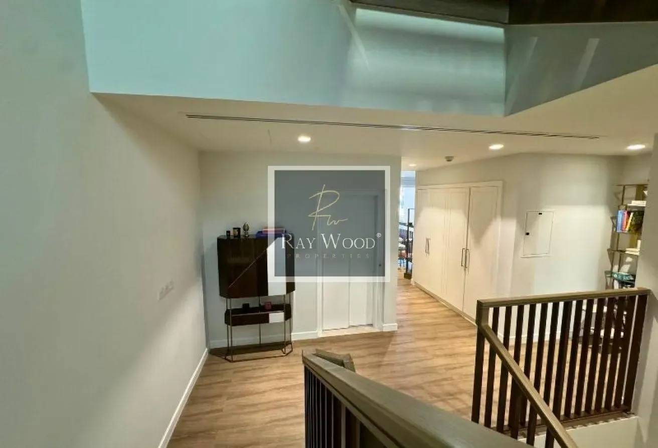 Luxurious | 3BR+Maid | Waterfront Townhouse