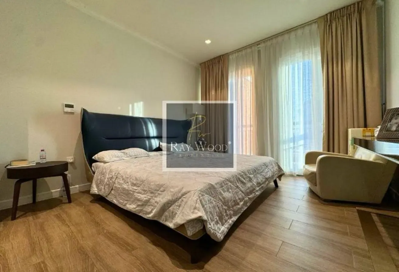 Luxurious | 3BR+Maid | Waterfront Townhouse