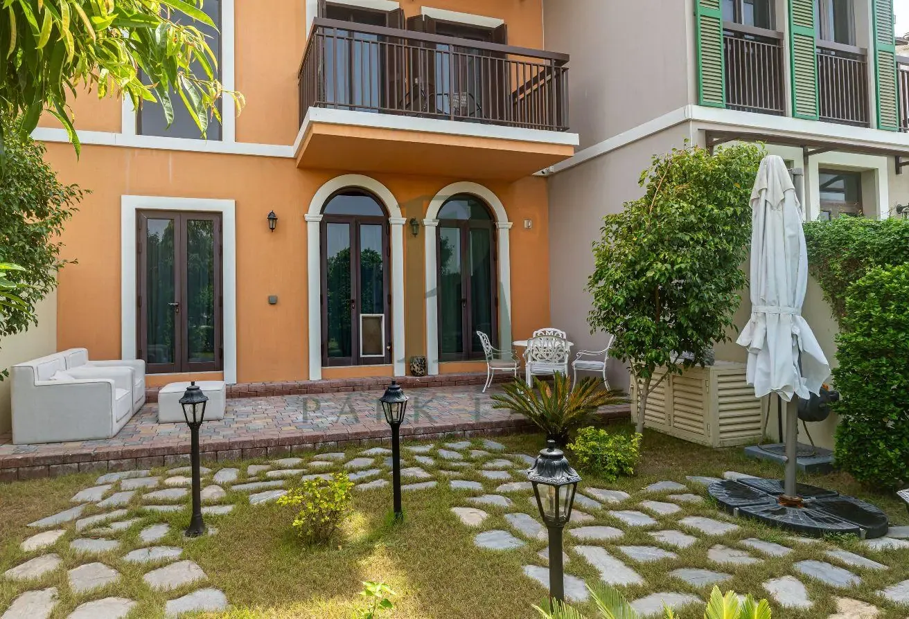 FULLY UPGRADED | SEA FACING | VACANT