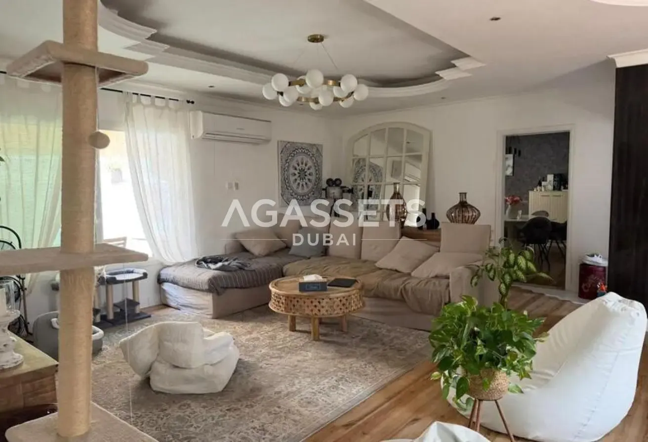 4BR Villa + Maid's Room | Swimming Pool