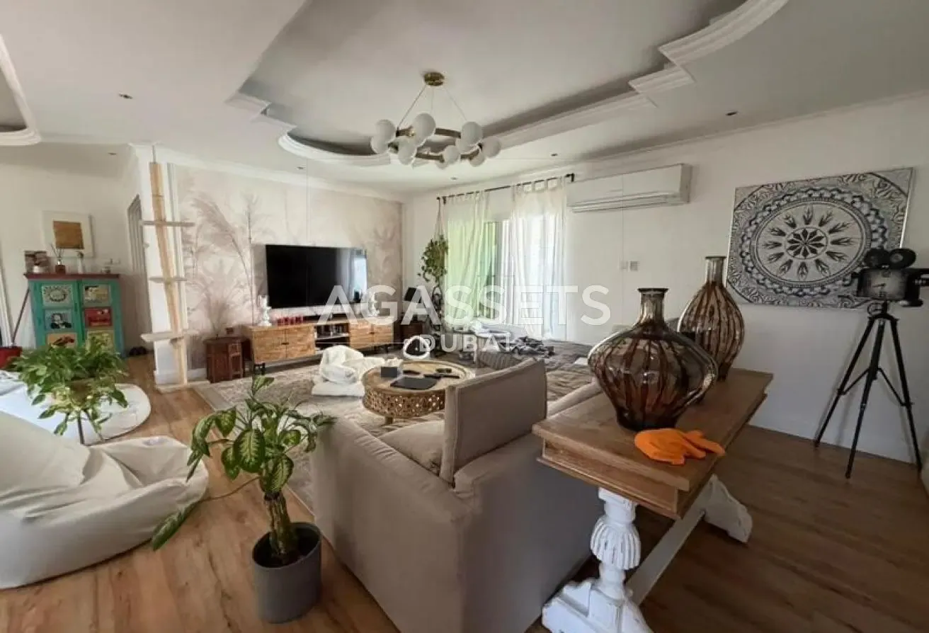 4BR Villa + Maid's Room | Swimming Pool