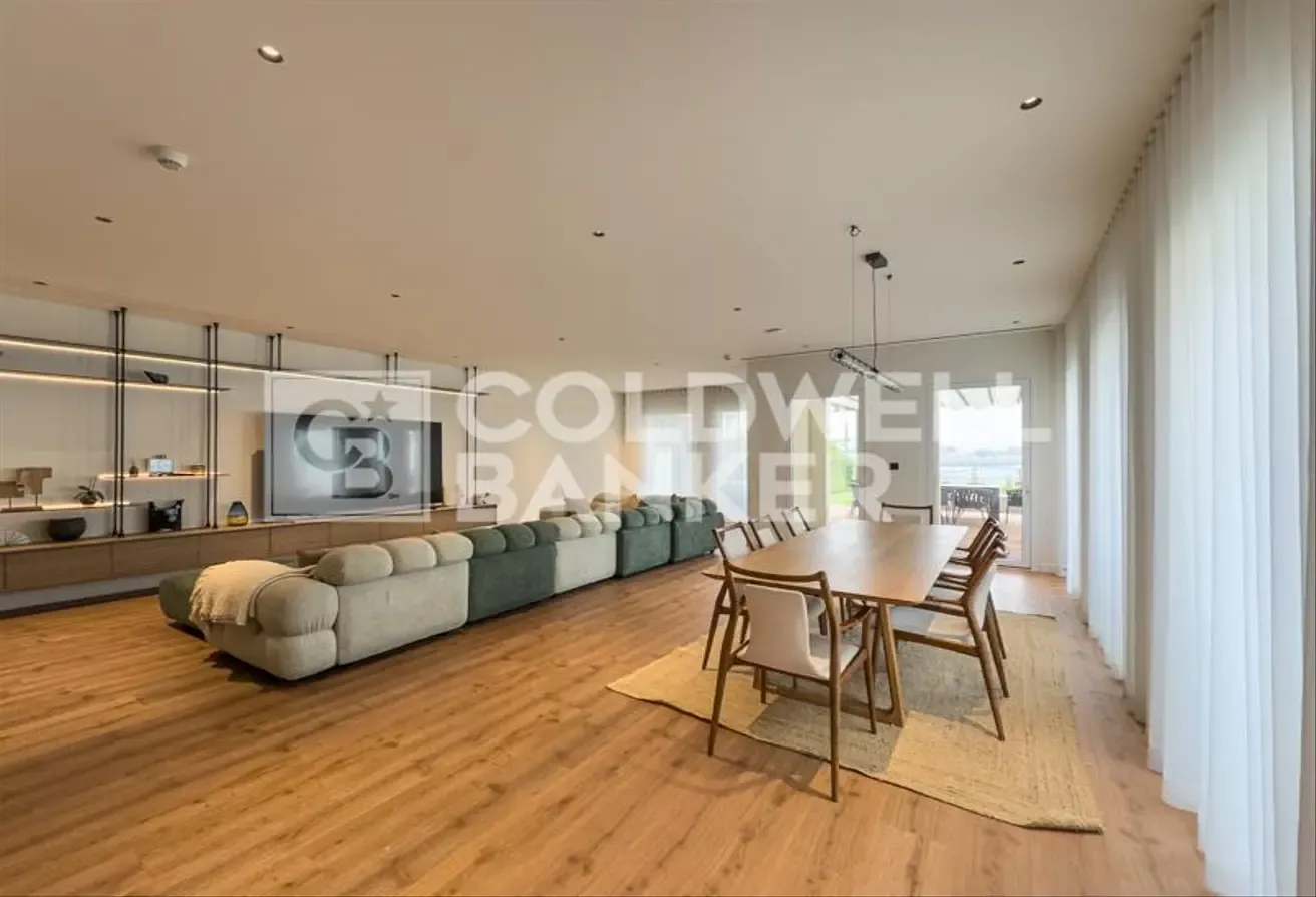 Sea View | Investor Deal | Waterfront Living