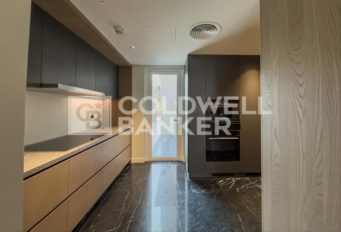 Sea View | Investor Deal | Waterfront Living
