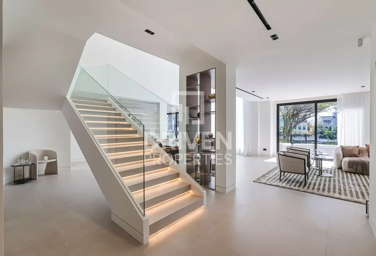 Upgraded and Luxury Villa | Spacious Plot