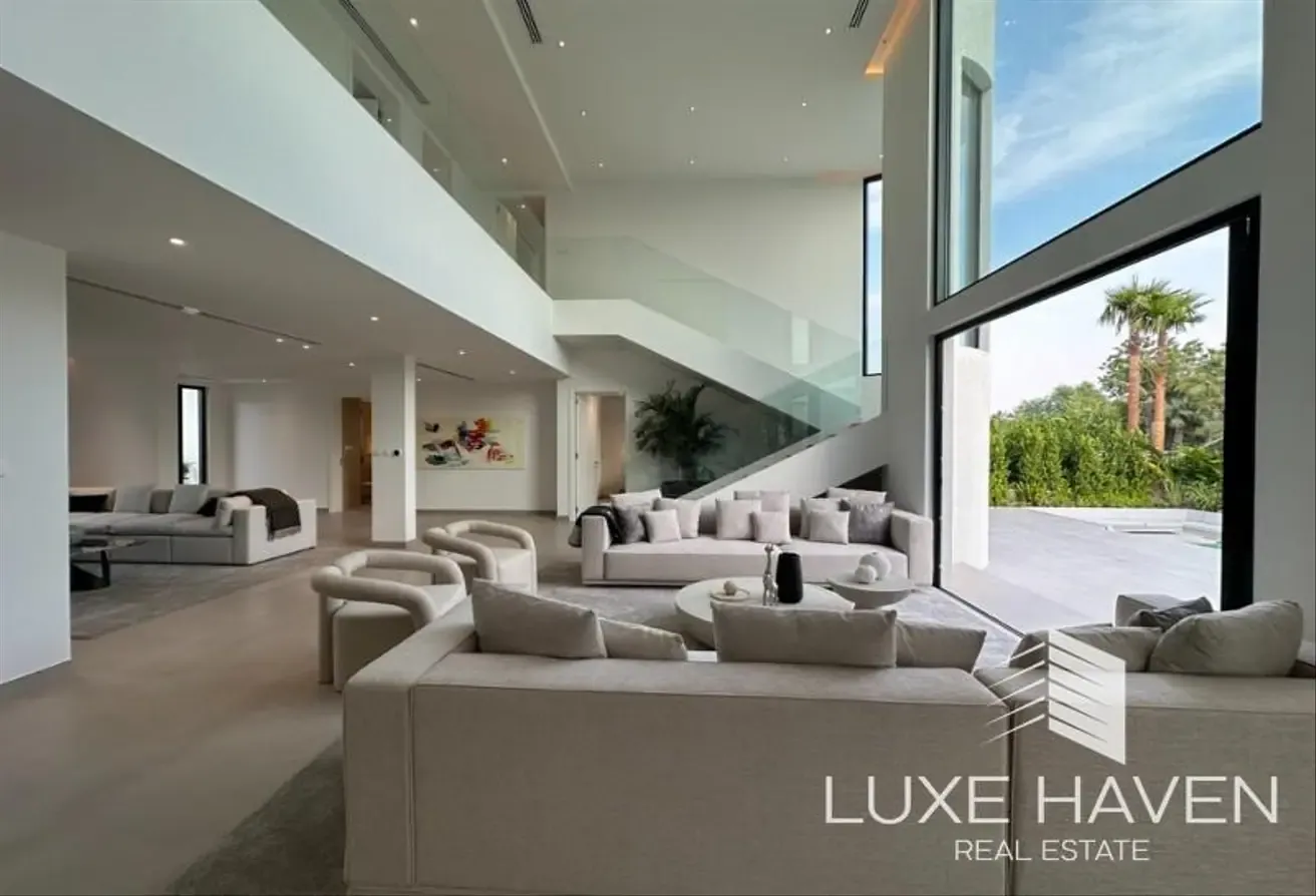 4 Bed | Miami-Style Design | Fully Furnished
