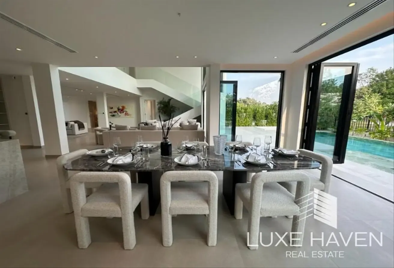 4 Bed | Miami-Style Design | Fully Furnished