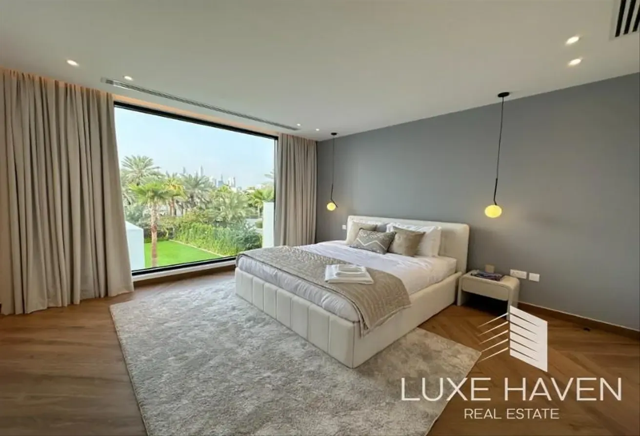 4 Bed | Miami-Style Design | Fully Furnished