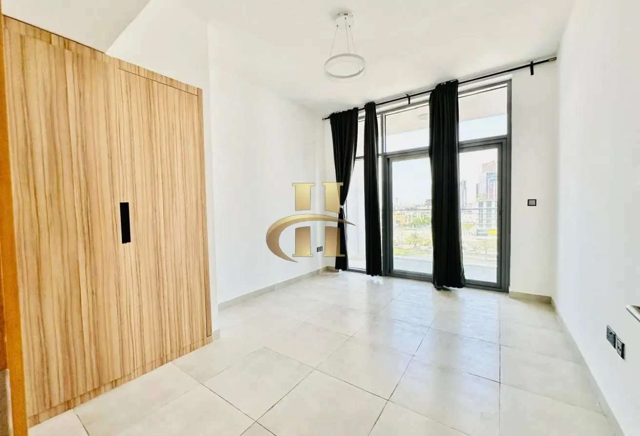 Spacious 1BHK | Pool View | Investor Deal