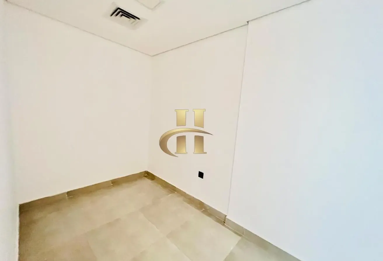 Spacious 1BHK | Pool View | Investor Deal
