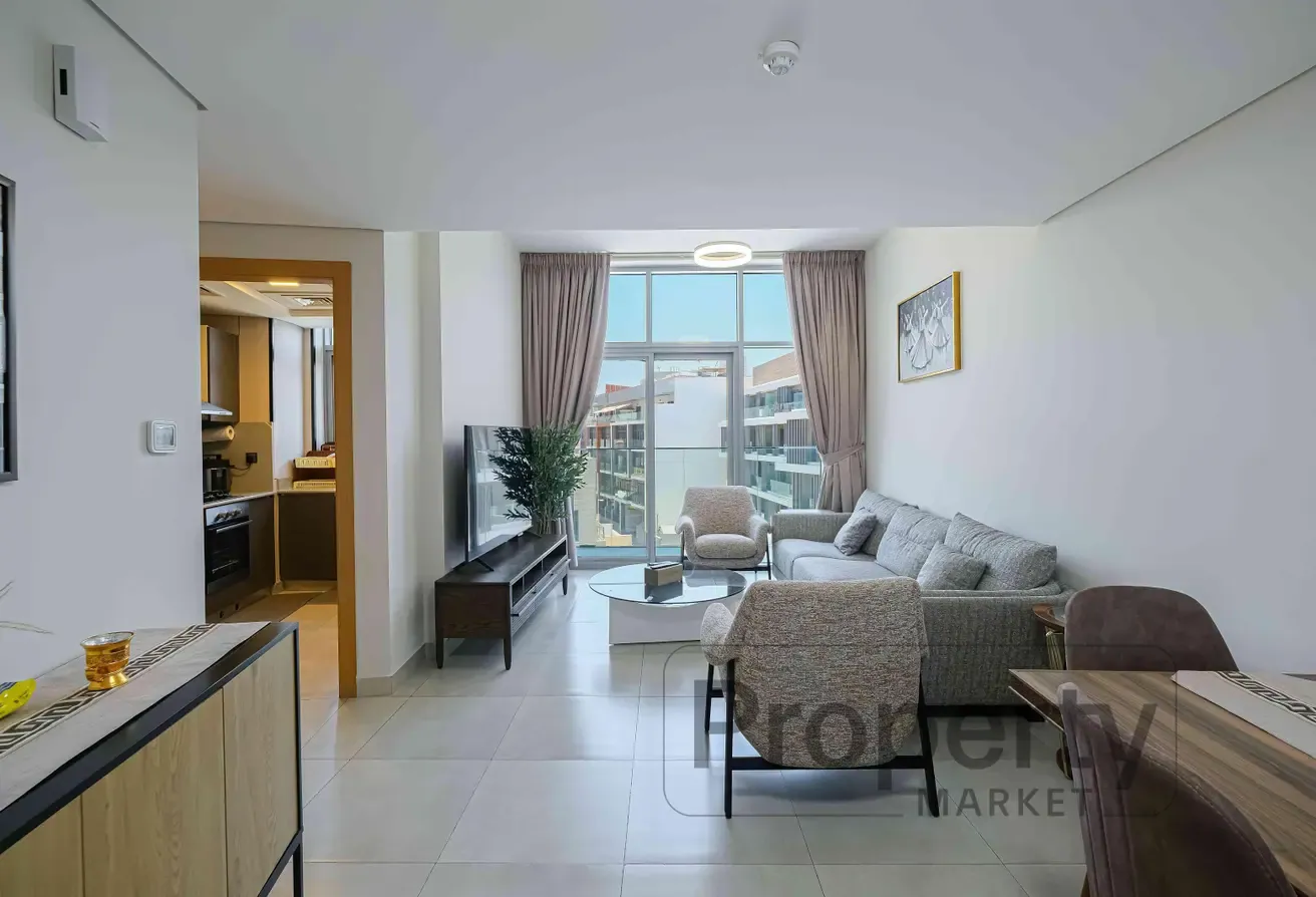 Well-Maintained | Balcony | Large Layout |Occupied