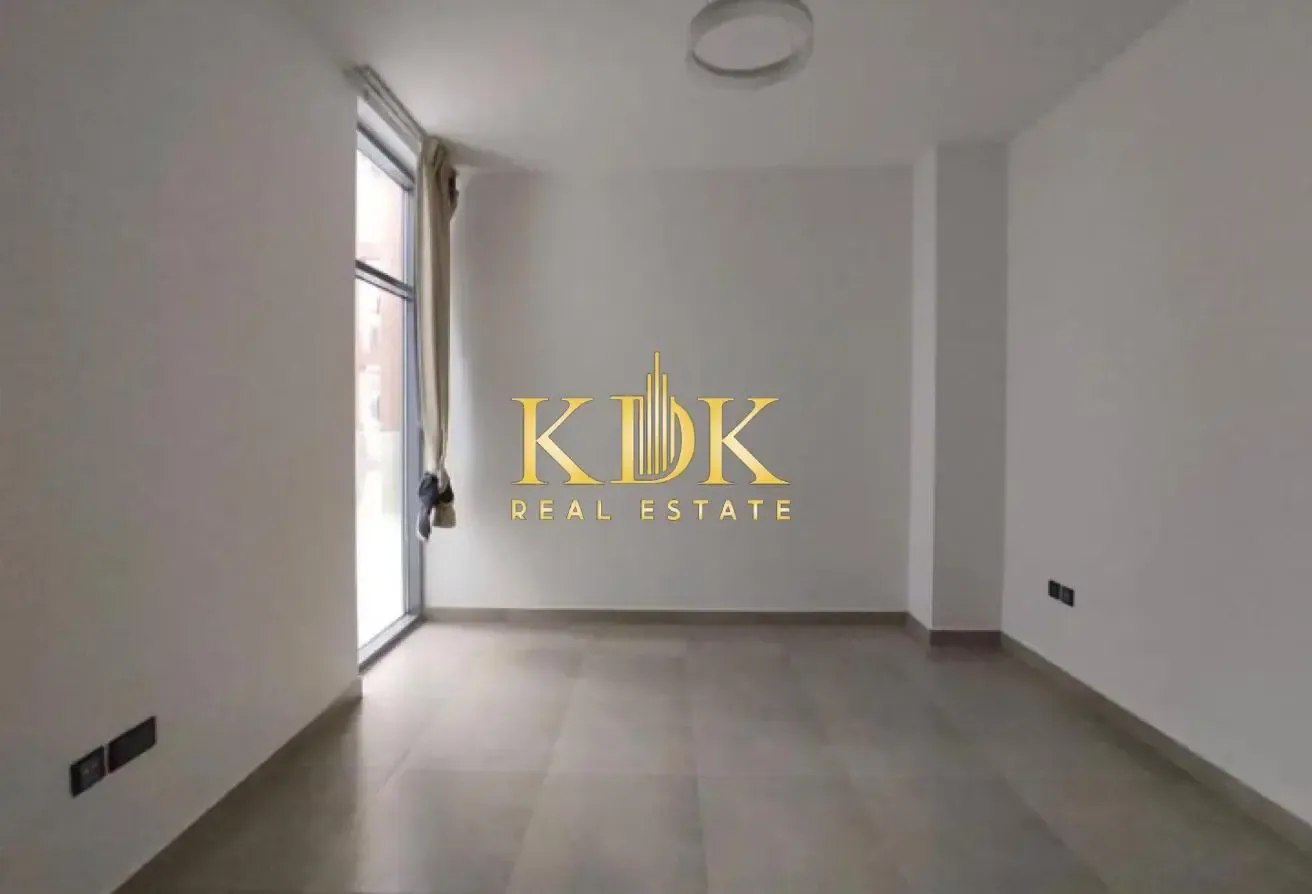 1BR Unfurnished | Pool & Courtyard Access|Call Now