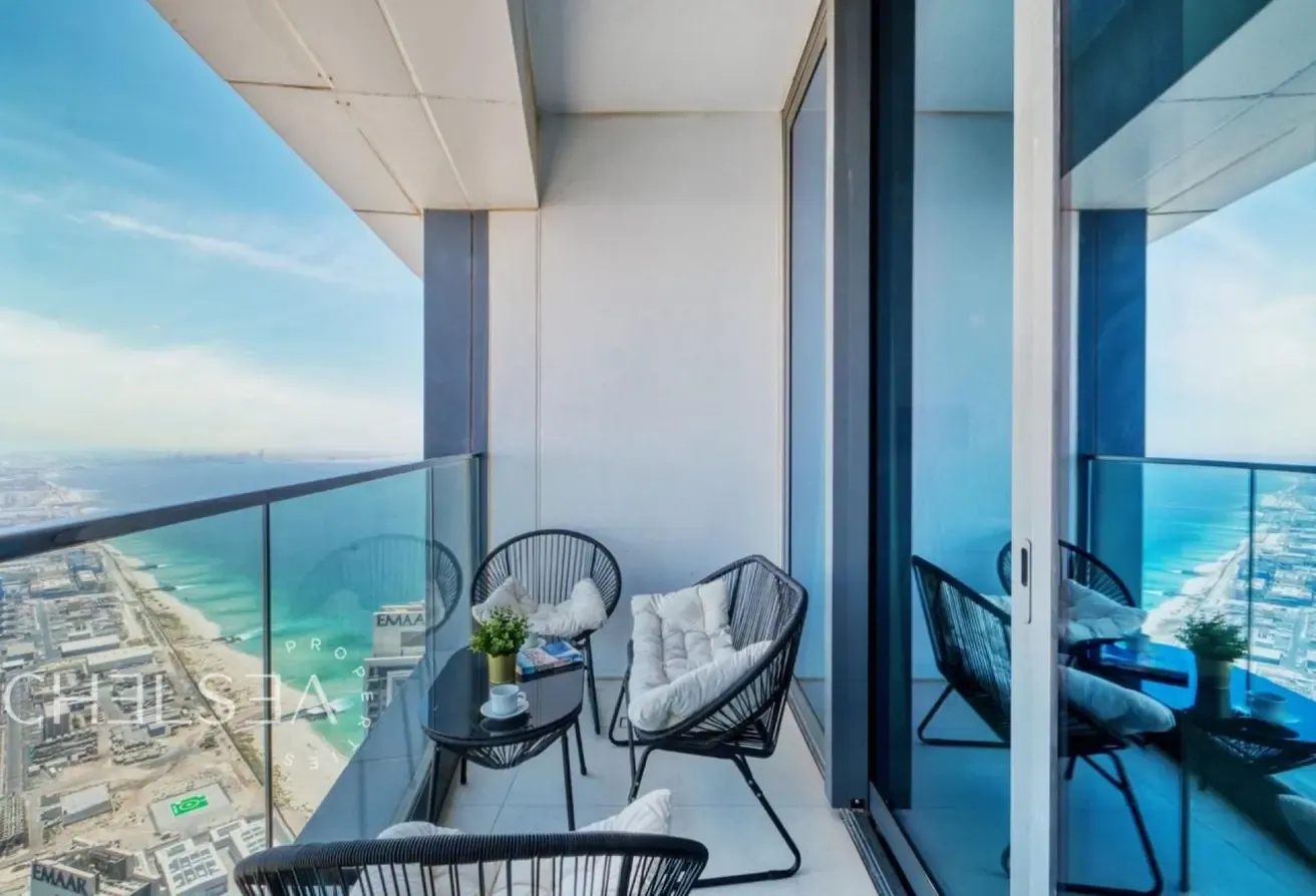 MARINA VIEW | UPGRADED | WITH BALCONY