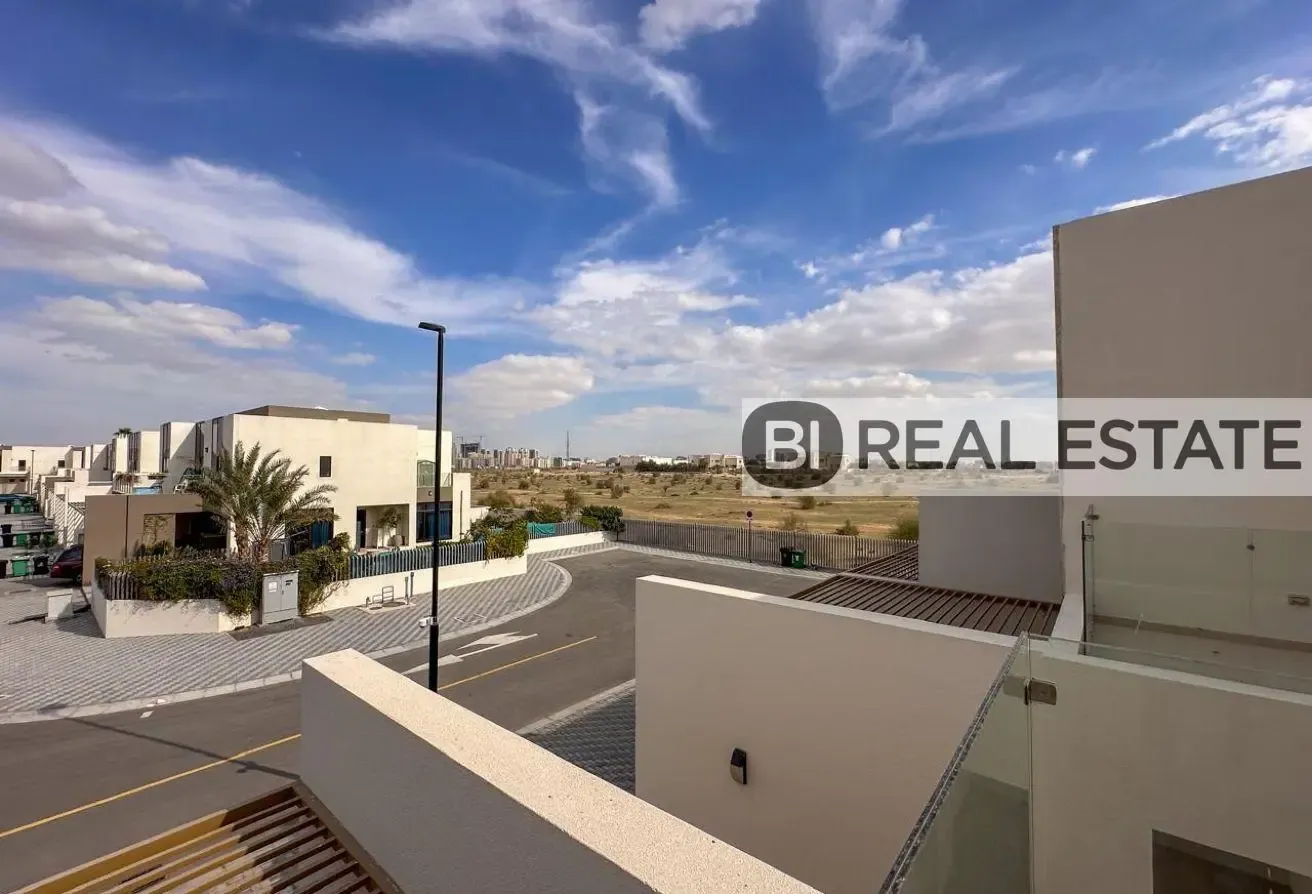Contemporary 3BR Villa | Courtyard&Community Views