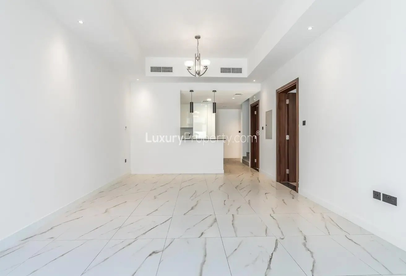 Luxury Modern | Unfurnished | Spacious