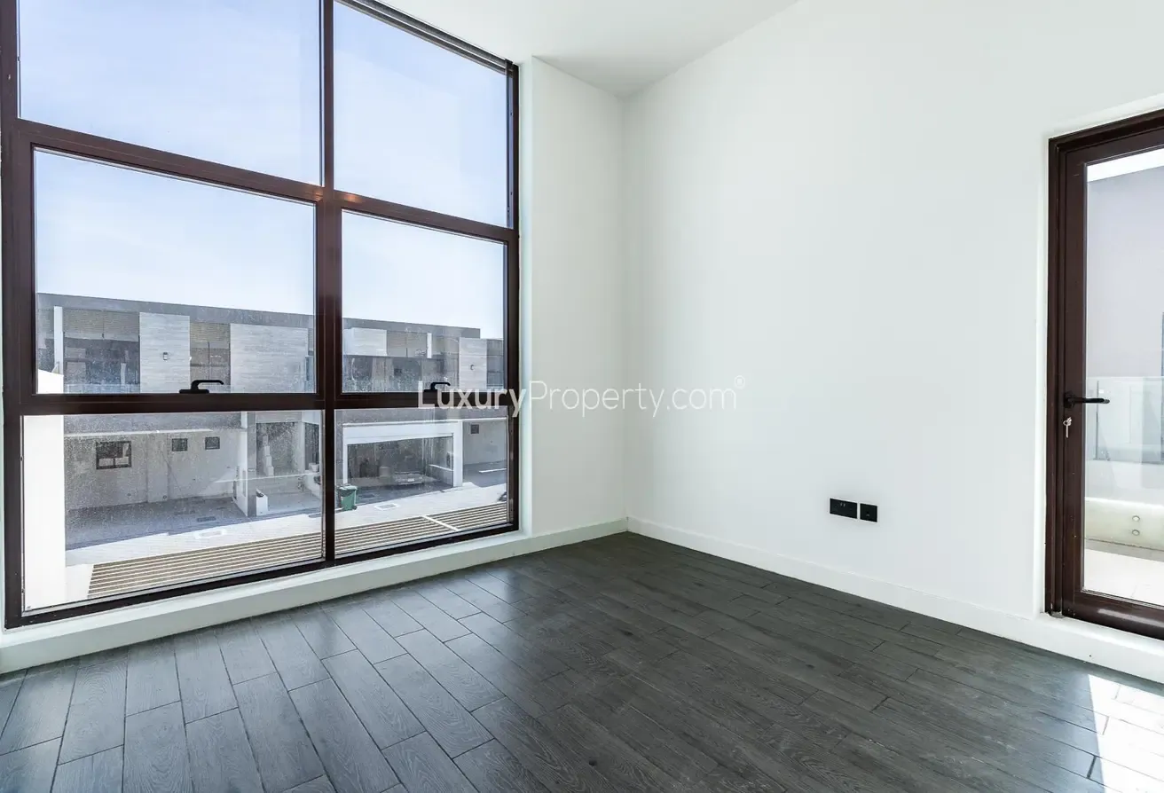 Luxury Modern | Unfurnished | Spacious