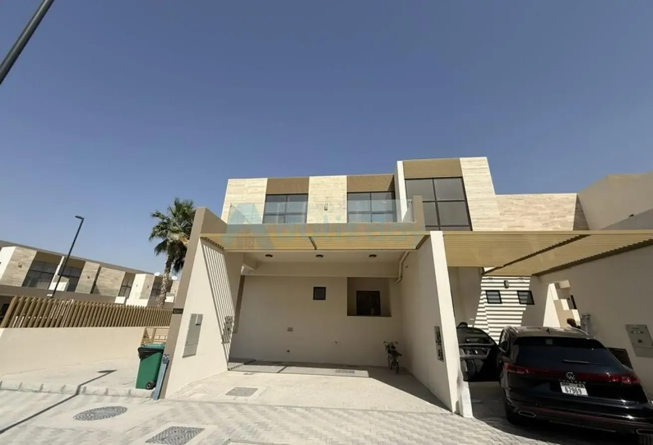 Ideal Location | Elie Saab Villa | ROI Potential