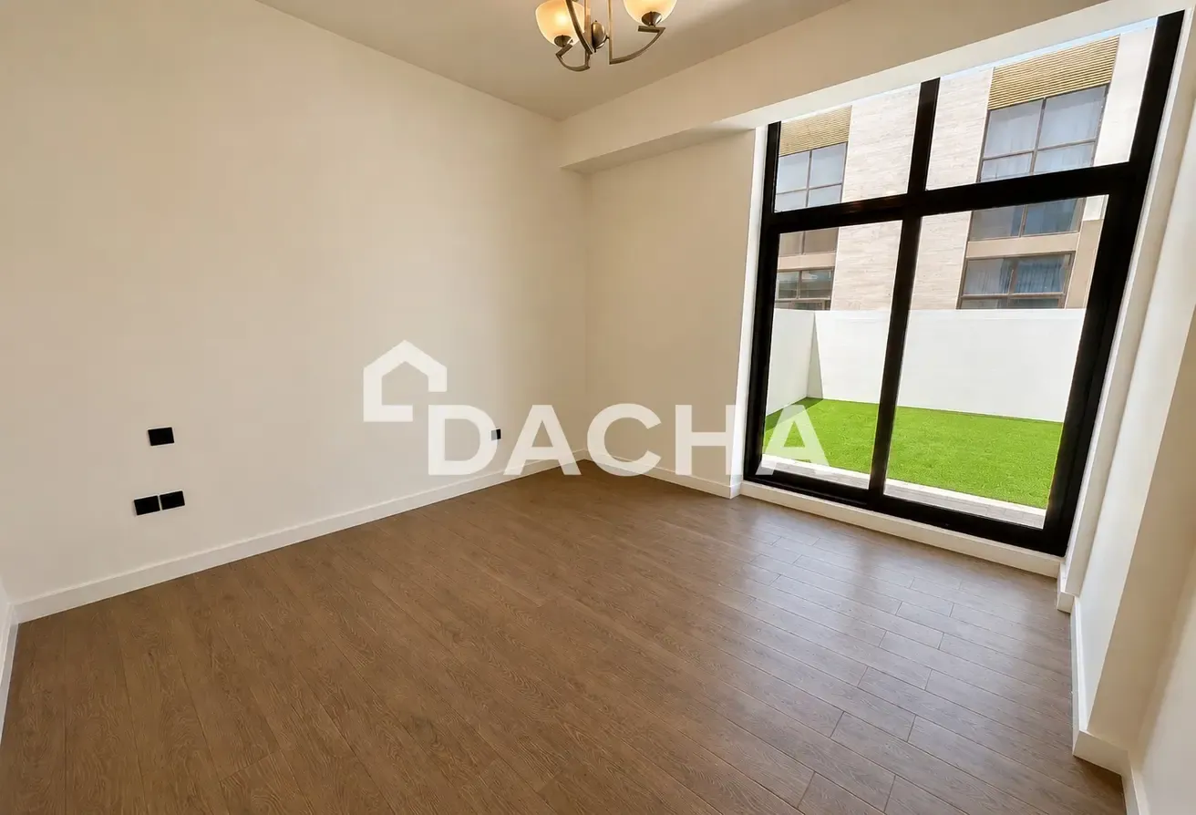 VASTU | BELOW OP | 3 BED + MAIDS