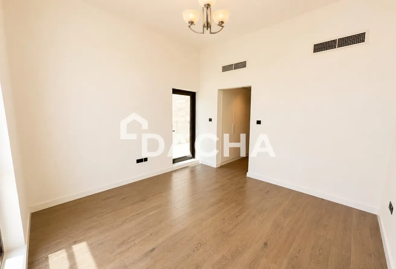 VASTU | BELOW OP | 3 BED + MAIDS
