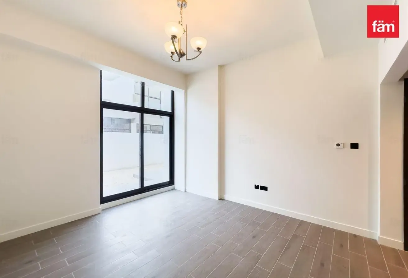 Luxurious, Spacious, Modern,Brand