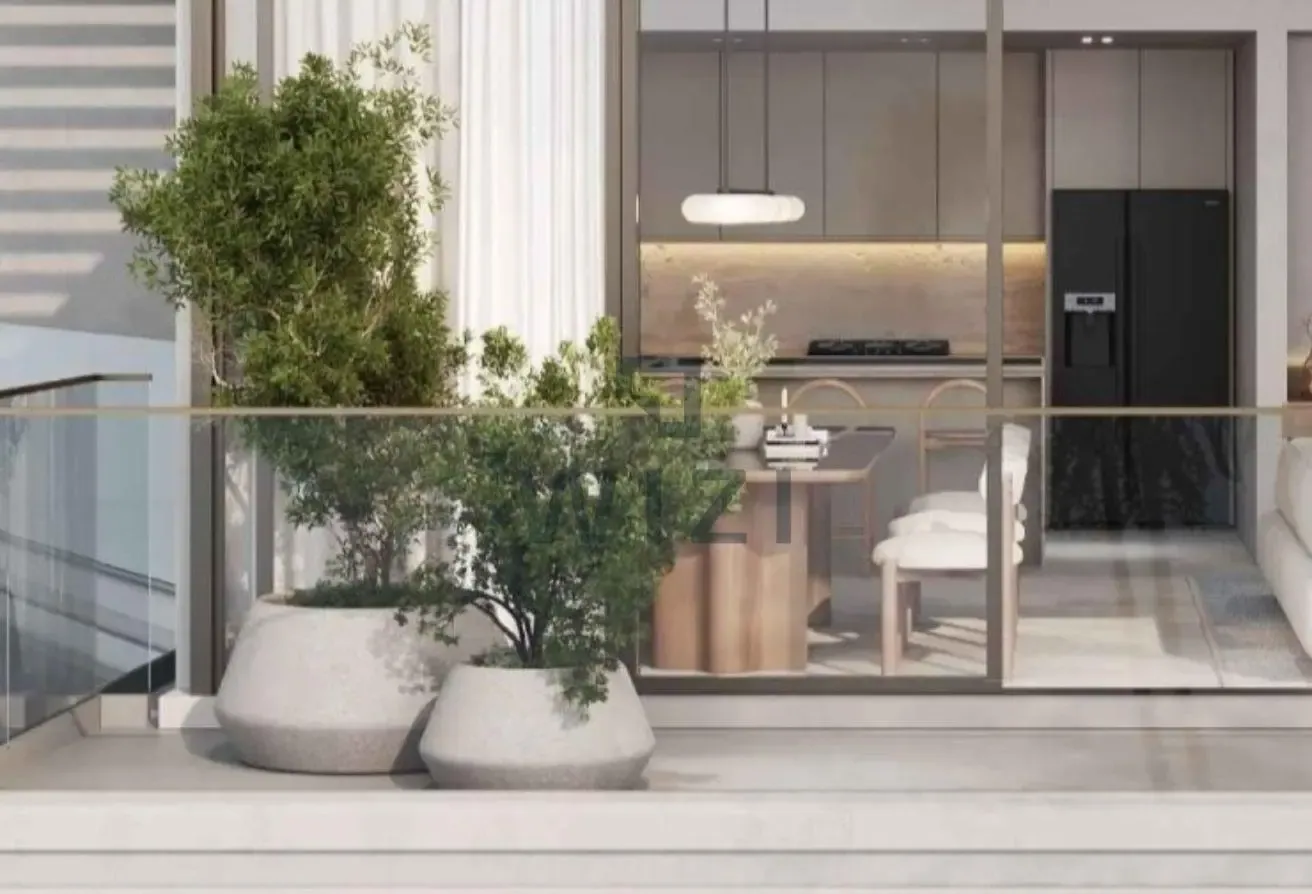 Spacious Layout | Close to the OP | Middle Floor