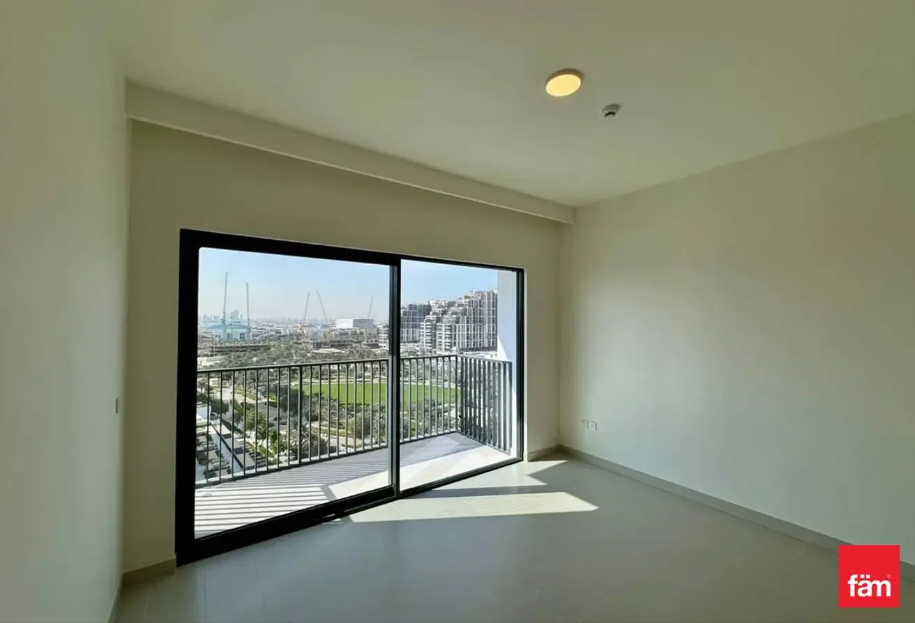 Mid Floor | Park And Pool View | Vacant