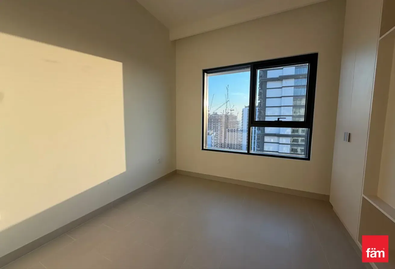 Full Park View | Middle Floor | Vacant