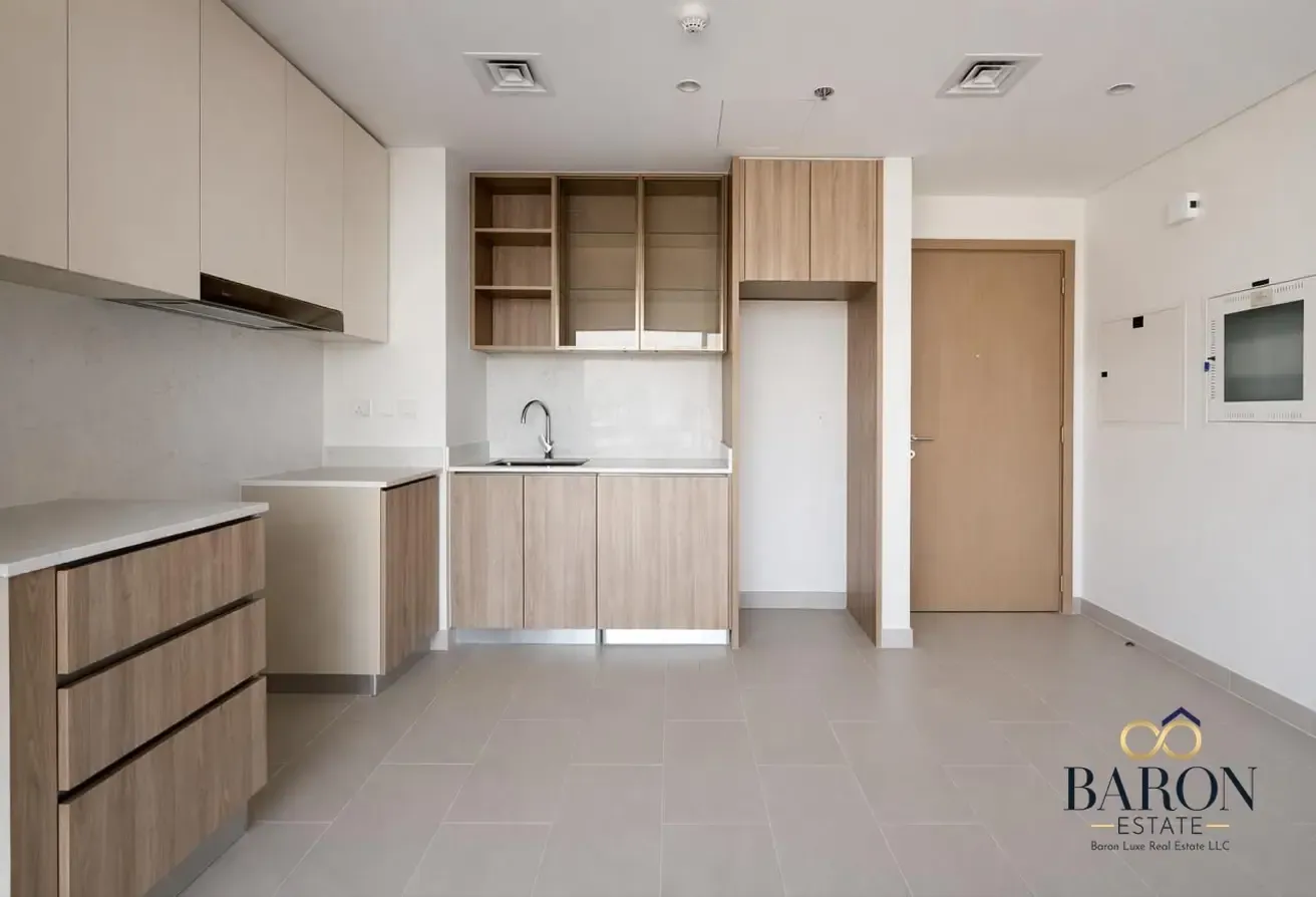 Park View | High Floor | Well Maintained