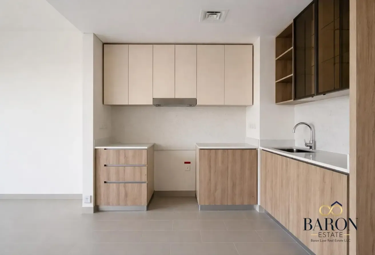 Park View | High Floor | Well Maintained