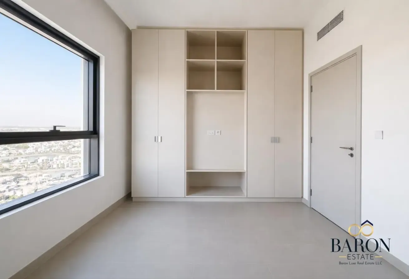 Park View | High Floor | Well Maintained