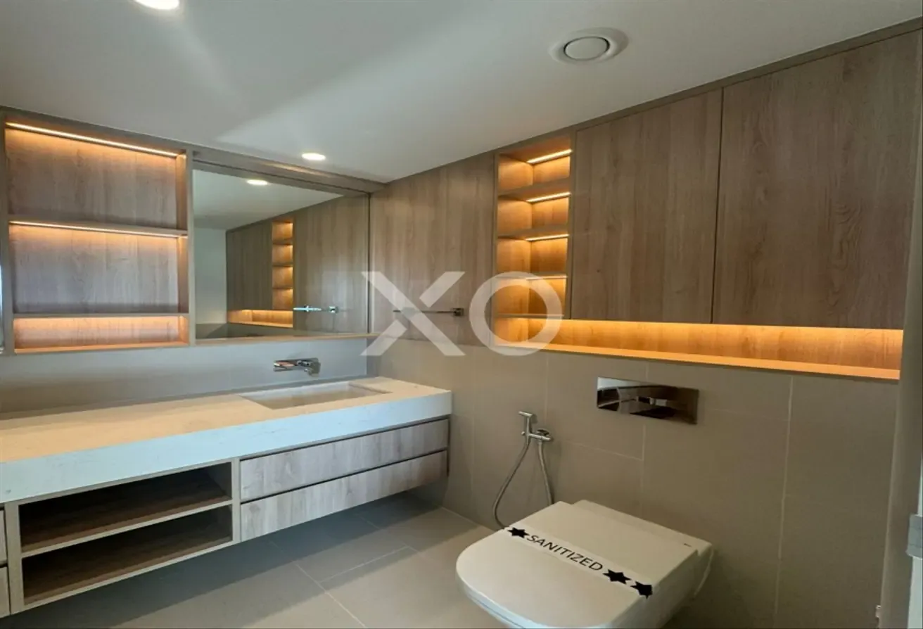 Exclusive Park Facing 3BR | Corner Unit |