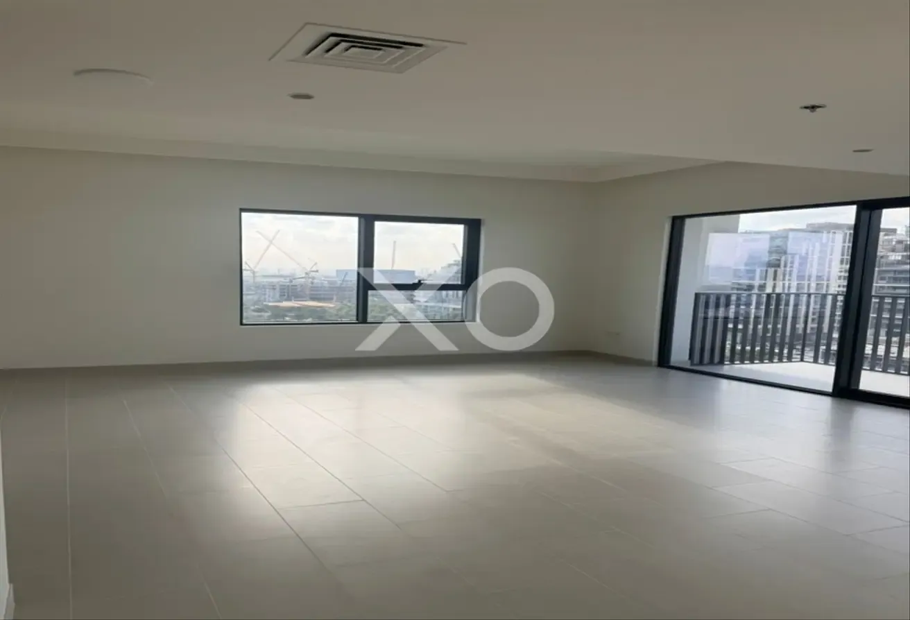 Exclusive Park Facing 3BR | Corner Unit |