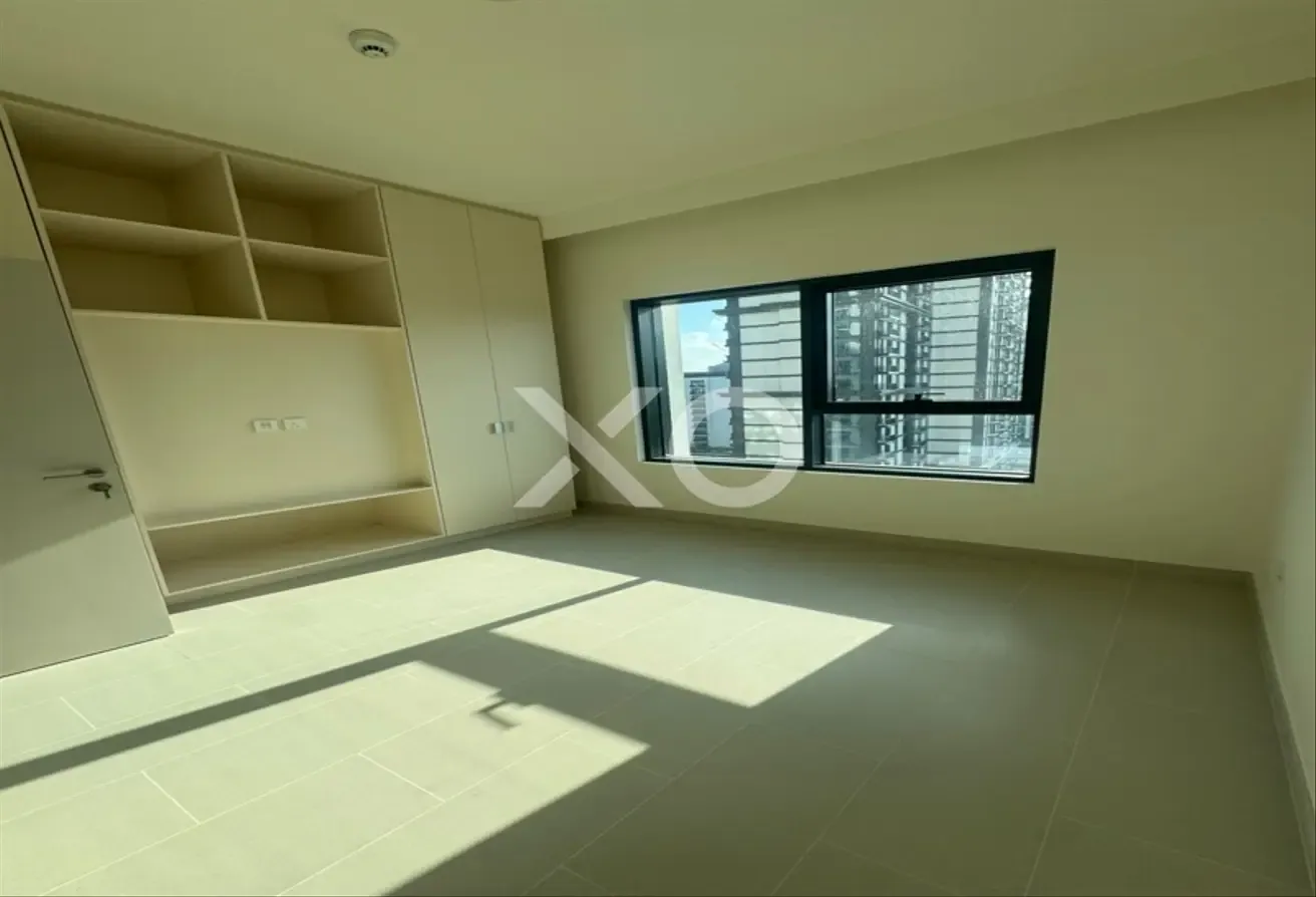 Exclusive Park Facing 3BR | Corner Unit |