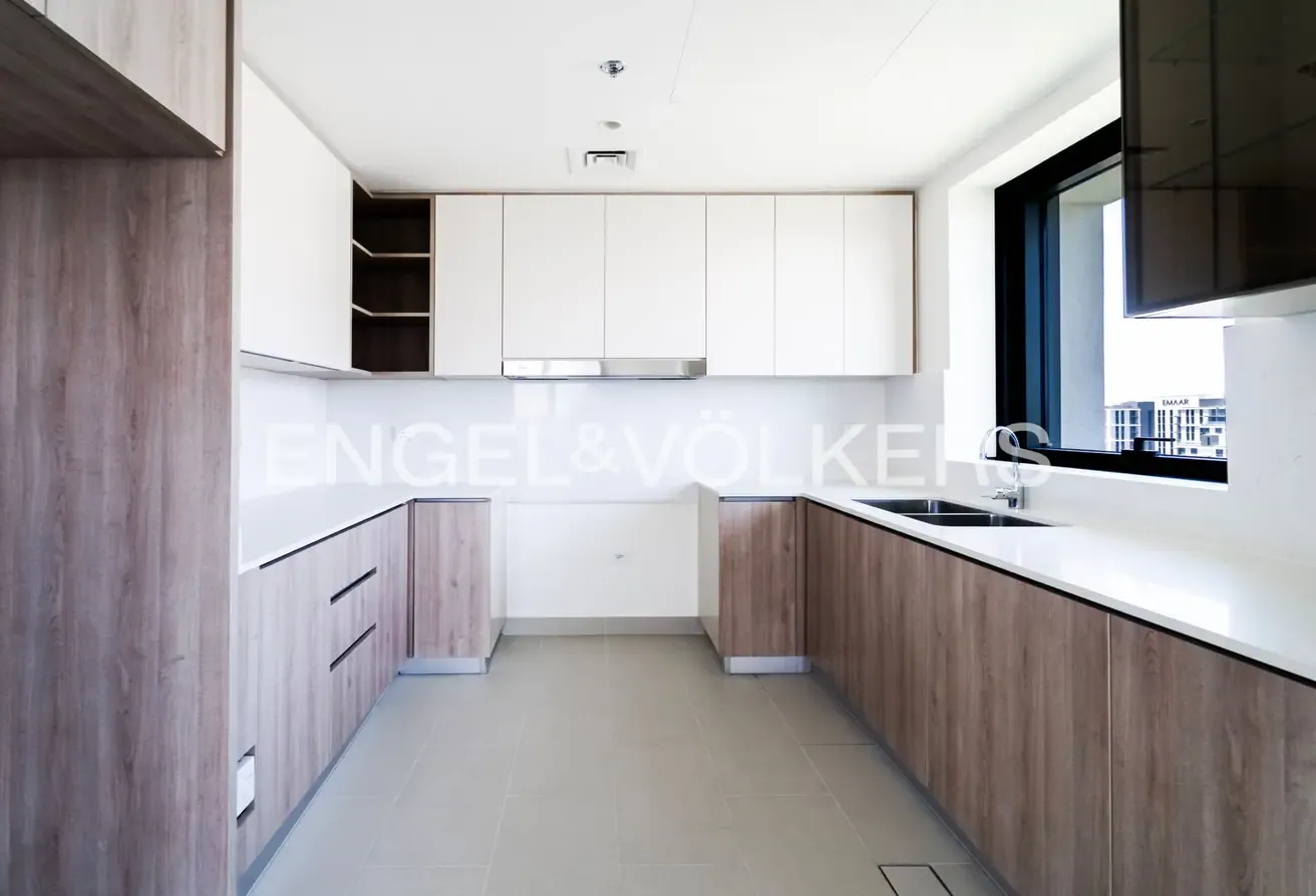 High Floor | Full Park Views | Vacant Now