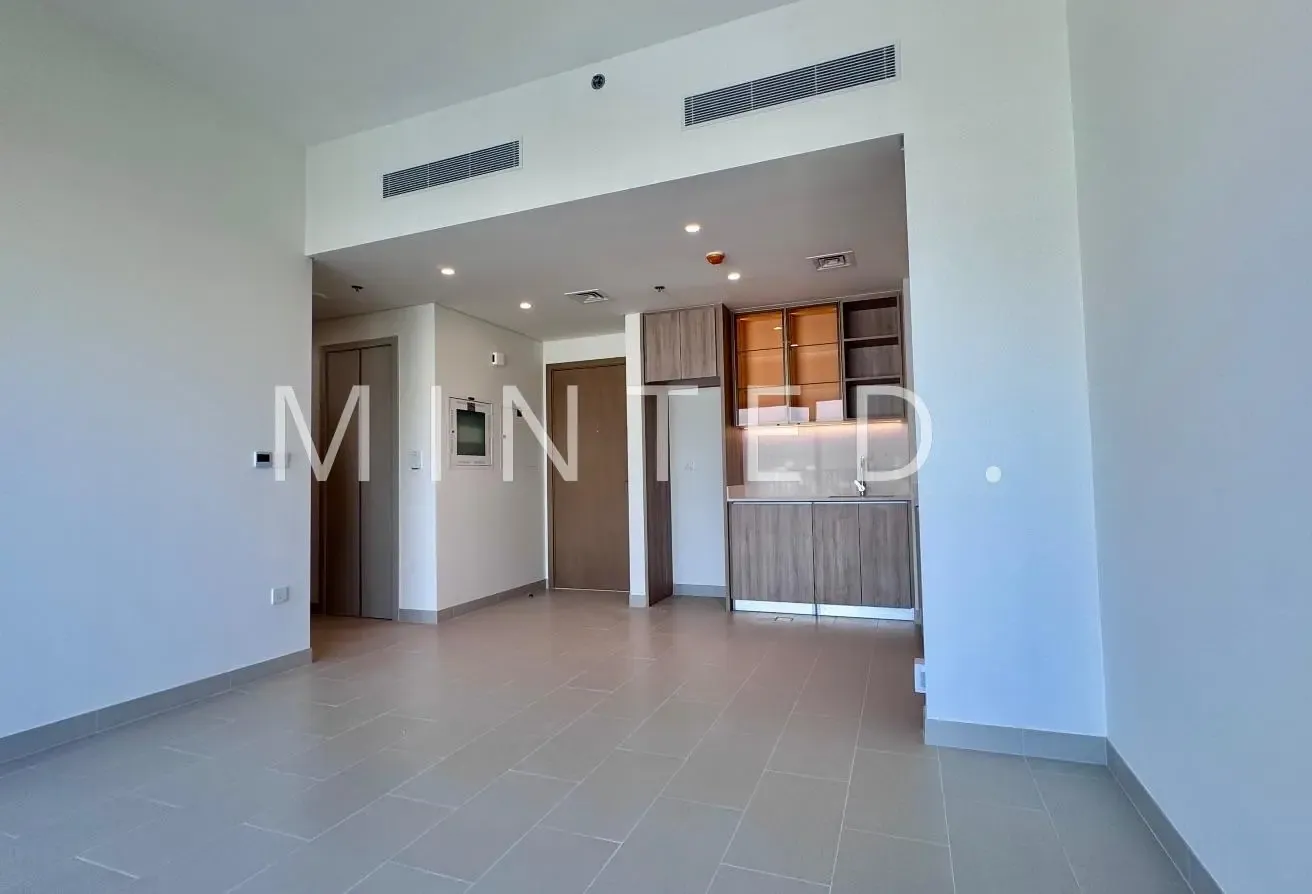 Exclusive 1BR | Park-Facing | Prime location