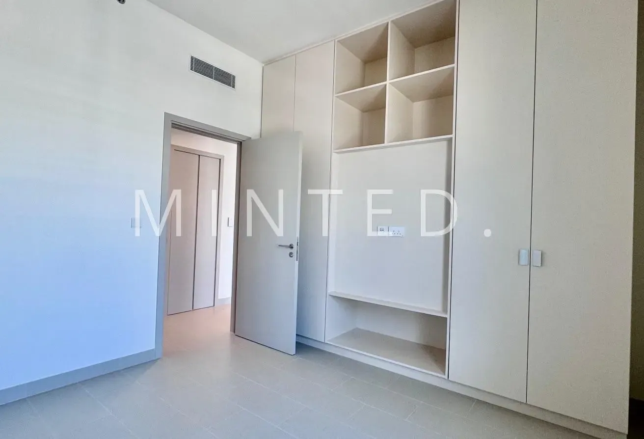 Exclusive 1BR | Park-Facing | Prime location