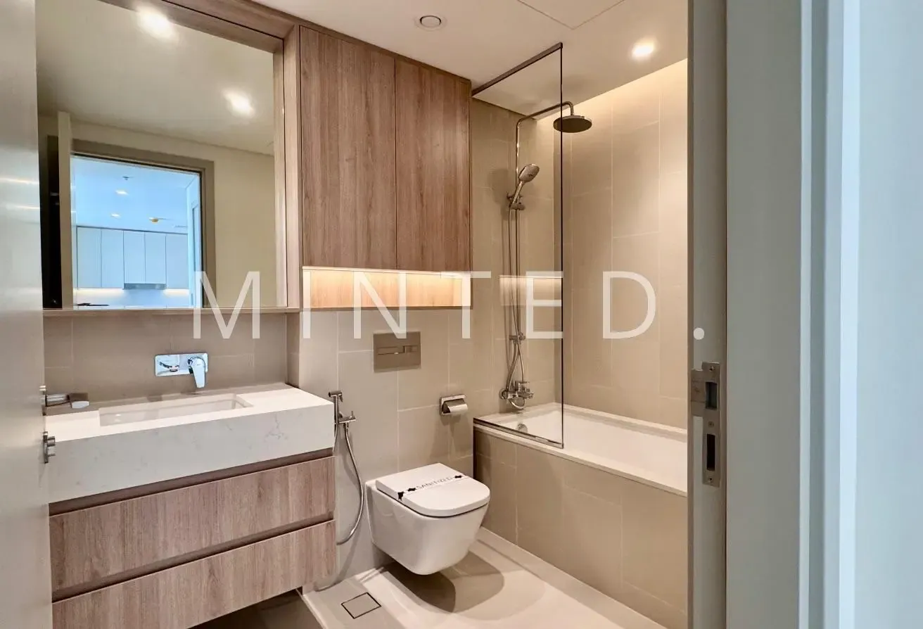 Exclusive 1BR | Park-Facing | Prime location