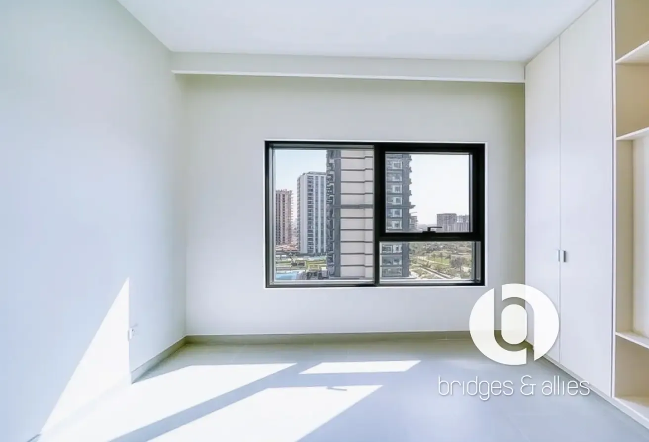 STUNNING PARK & COMMUNITY VIEW | PRIME LOCATION