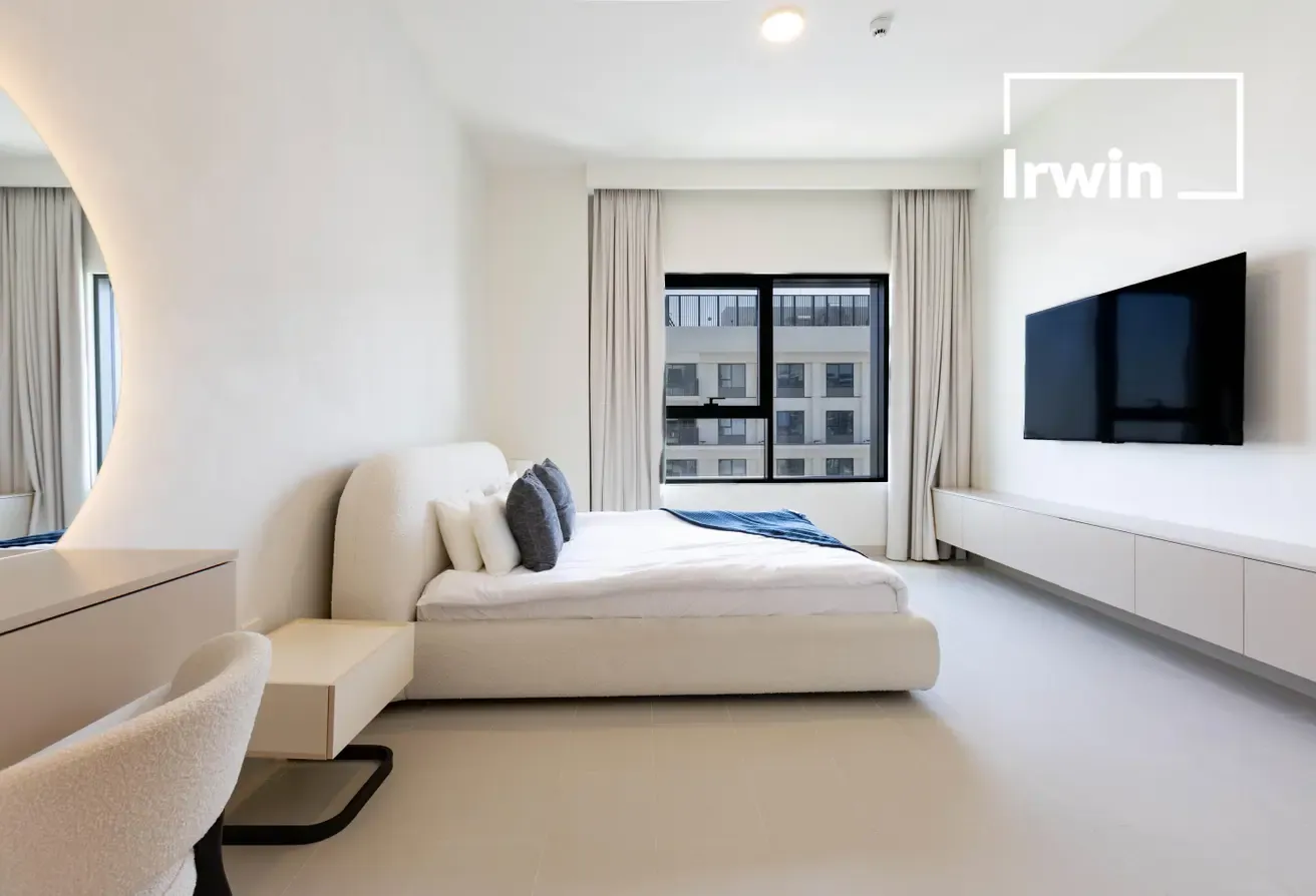 Corner unit | fully furnished | Access to park