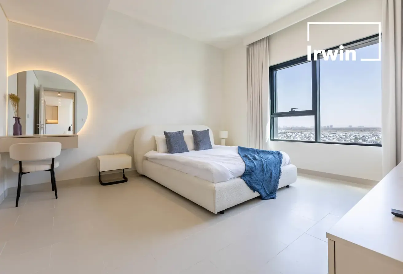 Corner unit | fully furnished | Access to park