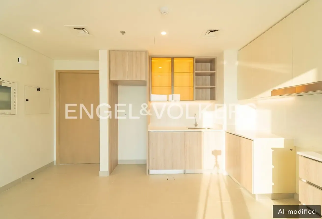 High Floor | Park View | Vacant