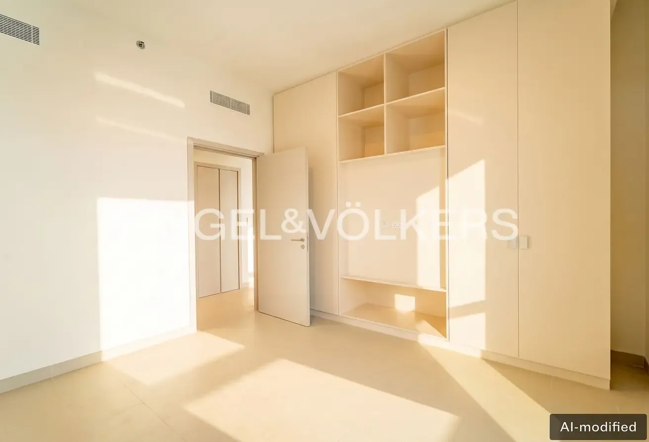 High Floor | Park View | Vacant
